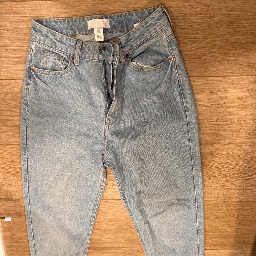 H&M Straight Jean Size 6 Light Denim